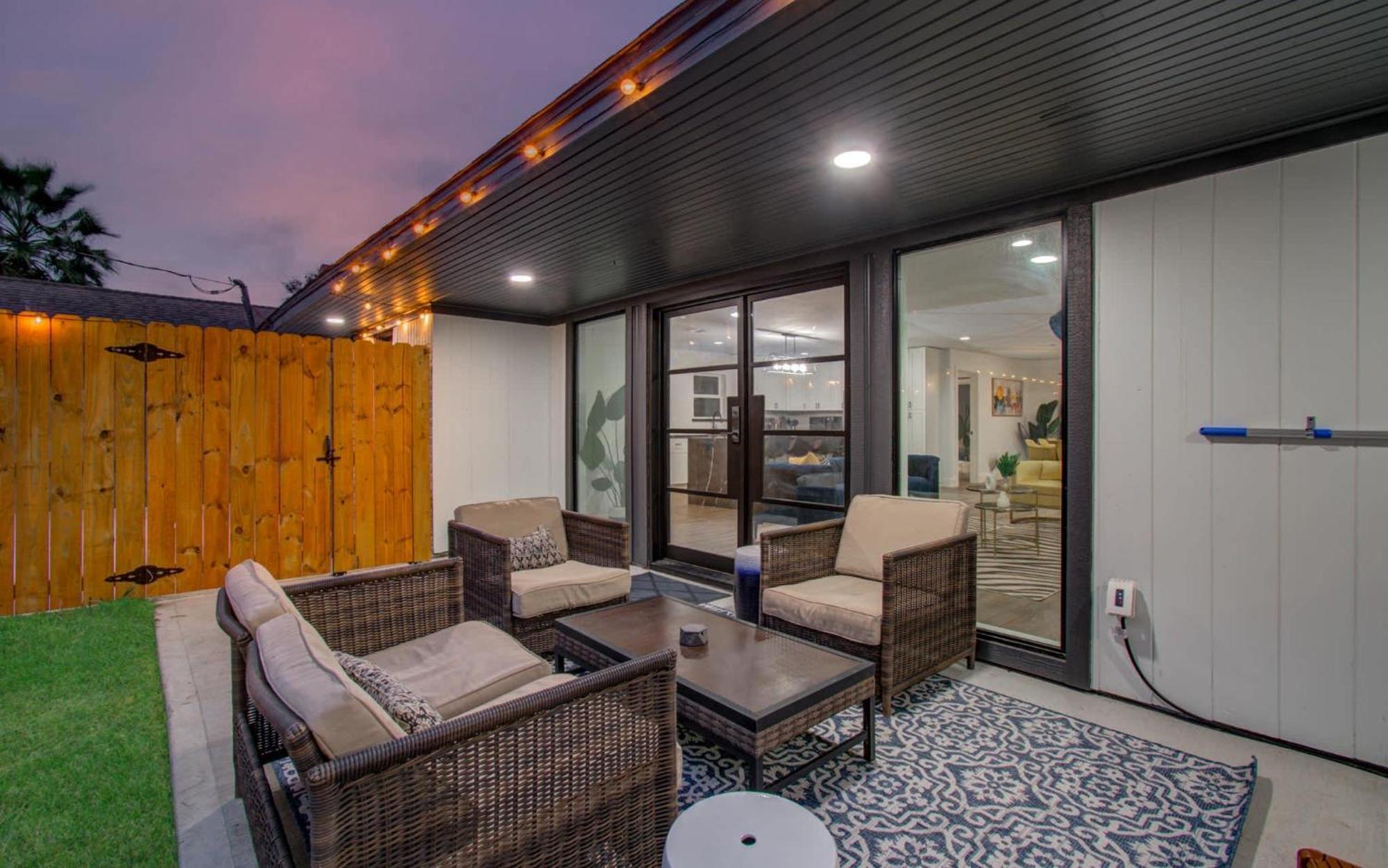 5-Bd Modern Central Getaway W Hot Tub - Mins To Dt Βίλα Χιούστον Εξωτερικό φωτογραφία